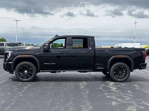 New 2026 GMC Sierra 2500 AT4 w/ AT4 Premium Plus Package AWD/4WD image 11