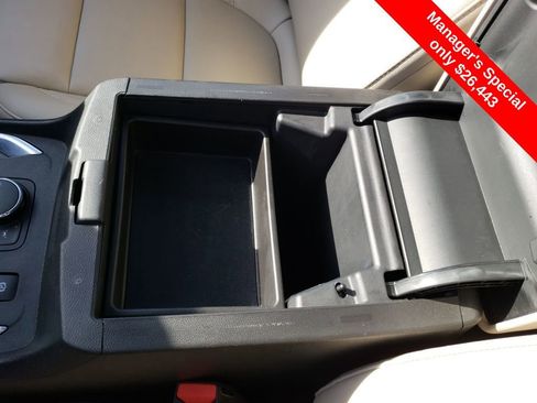 Used 2022 Chevrolet Traverse LT w/ LT Premium Package image 26