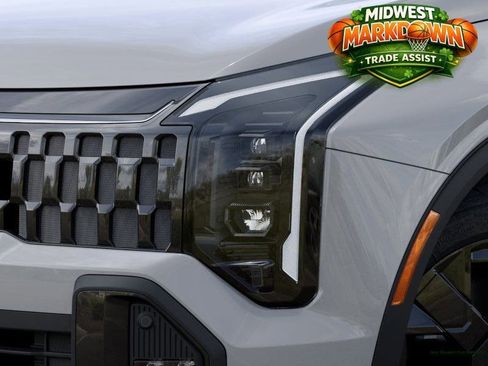 New 2026 Kia Sportage X-Line w/ X-Line Technology Package image 10