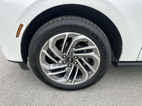 New 2025 Lincoln Navigator L Reserve AWD/4WD image 10
