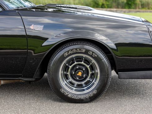 Used 1987 Buick Regal Coupe RWD image 20