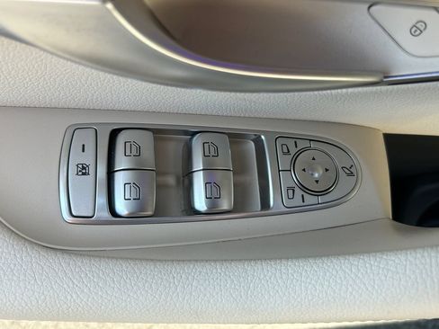 Used 2023 Mercedes-Benz E 450 4MATIC Sedan image 13