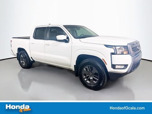 Used 2025 Nissan Frontier SV w/ SV Convenience Package RWD image 1