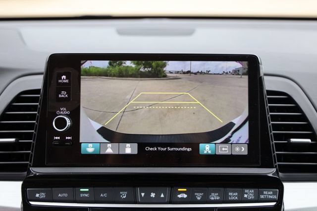 New 2026 Honda Odyssey Touring image 23