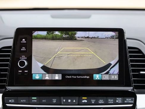 New 2026 Honda Odyssey Touring image 23