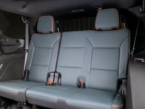 Used 2026 GMC Yukon AT4 w/ AT4 Premium Plus Package AWD/4WD image 28