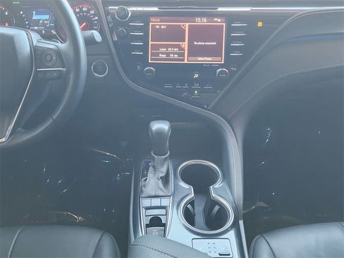 Used 2020 Toyota Camry XSE image 12