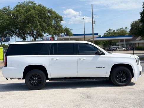 Used 2020 GMC Yukon XL SLE RWD image 6