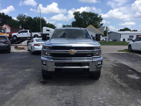 Used 2015 Chevrolet Silverado 2500 LT w/ LT Convenience Package AWD/4WD image 8