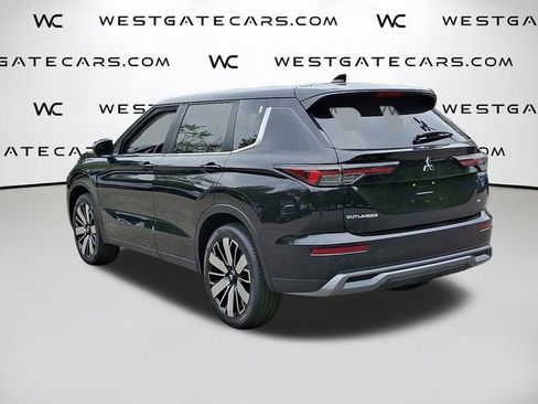 New 2025 Mitsubishi Outlander SE image 4