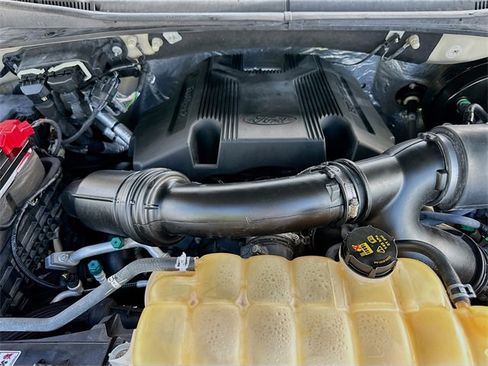 Used 2017 Ford F150 Lariat w/ Equipment Group 502A Luxury image 27