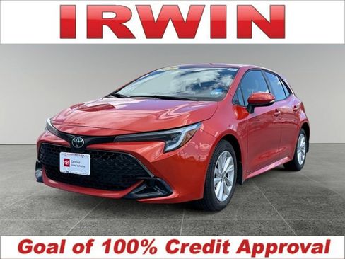 Used 2025 Toyota Corolla SE FWD image 1