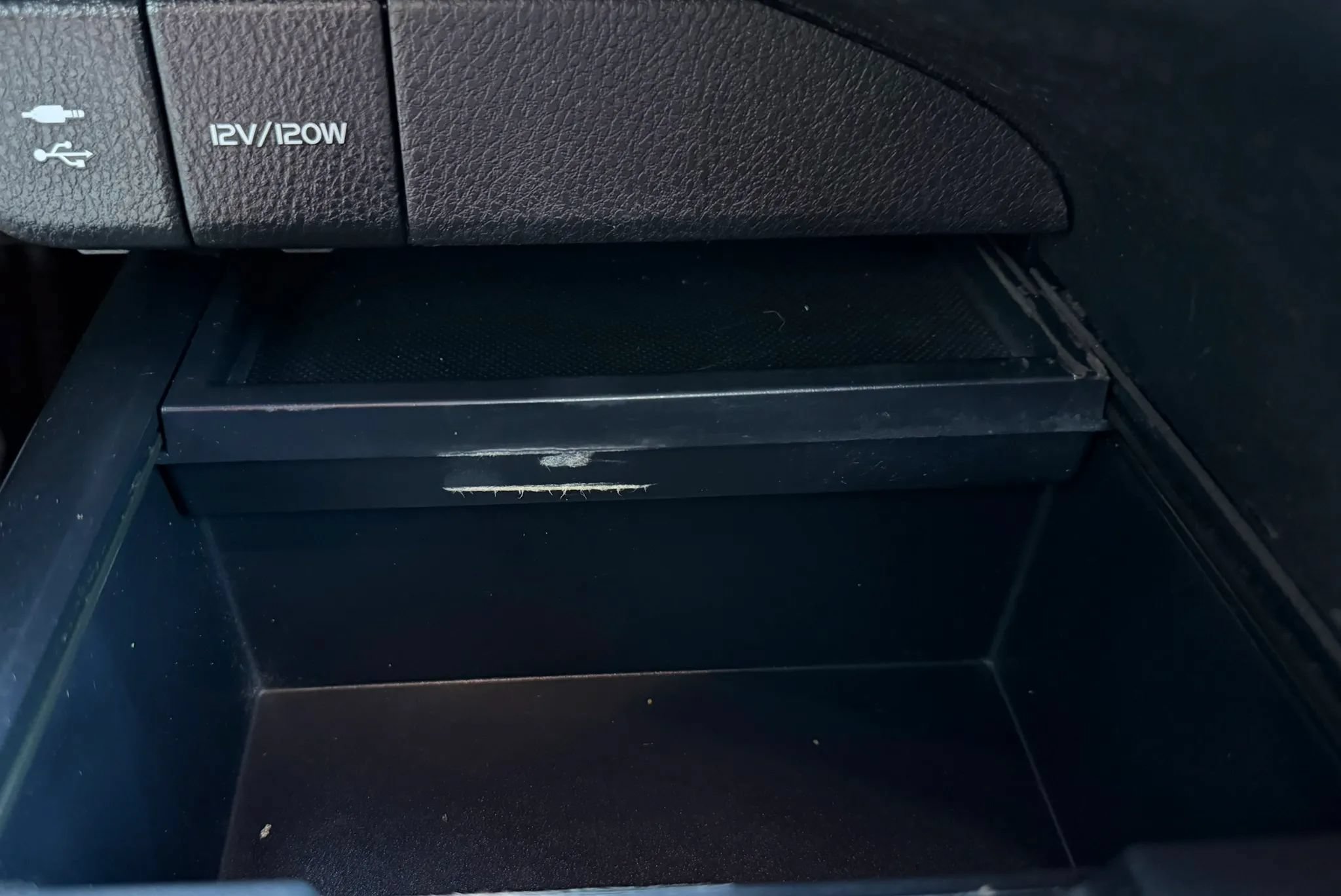 Used 2018 Toyota Camry LE FWD image 17