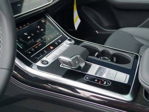 New 2026 Audi Q8 Premium Plus image 13