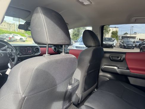 Used 2021 Toyota Tacoma SR5 RWD image 21