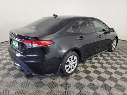 Used 2022 Toyota Corolla LE FWD image 9