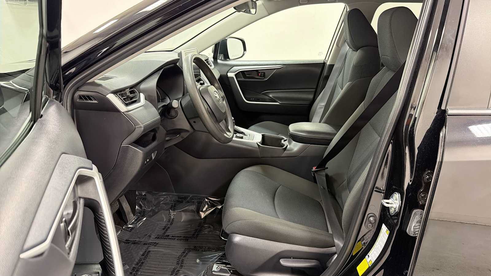Certified 2025 Toyota RAV4 LE AWD/4WD image 13
