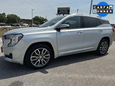 Certified 2022 GMC Terrain Denali w/ LPO, Roadside Safety Package AWD/4WD image 8