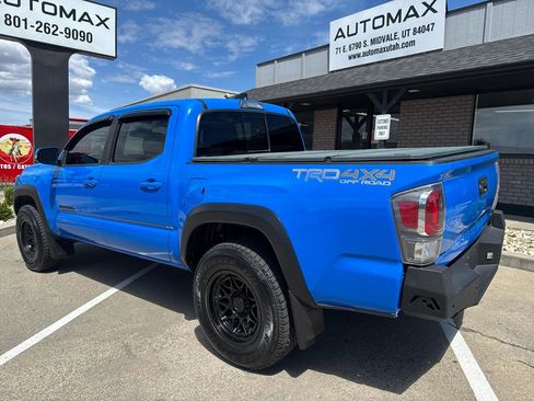 Used 2021 Toyota Tacoma TRD Off-Road AWD/4WD image 8