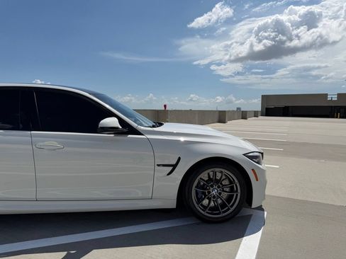 Used 2018 BMW M3 RWD image 18