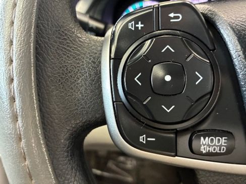 Used 2013 Toyota Camry LE FWD image 18