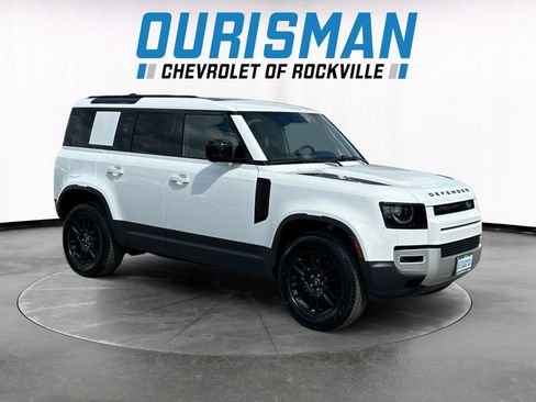 Used 2025 Land Rover Defender 110 S image 1