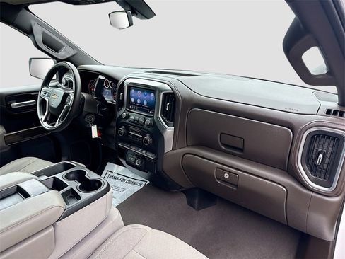 Used 2020 Chevrolet Silverado 1500 LT image 29