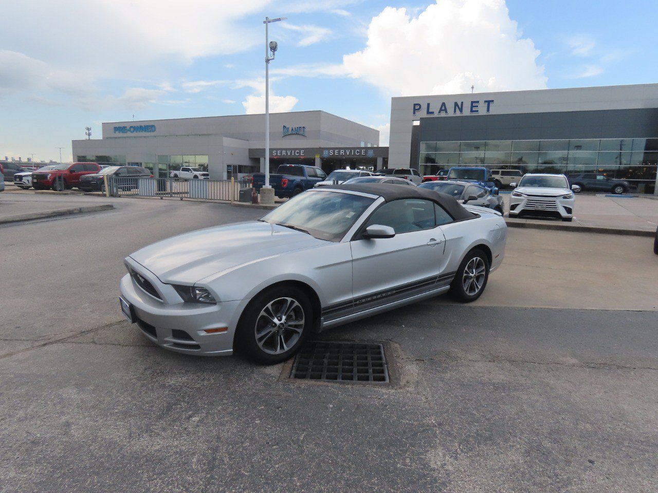 Used 2014 Ford Mustang Premium w/ Comfort Package RWD image 2