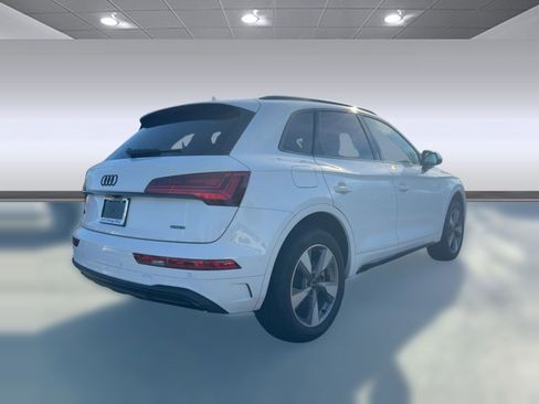 Used 2025 Audi Q5 2.0T Premium w/ Convenience Plus Package image 9