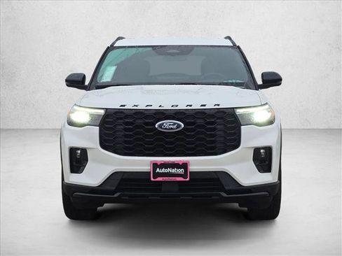 New 2026 Ford Explorer ST-Line image 6