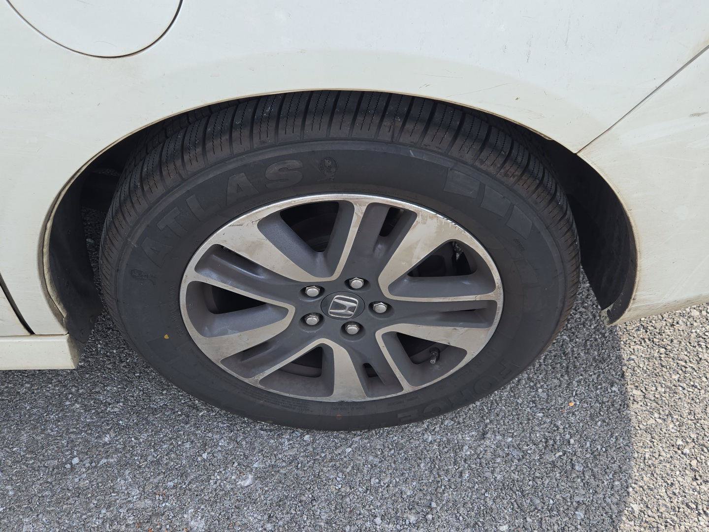 Used 2015 Honda Odyssey Touring image 11