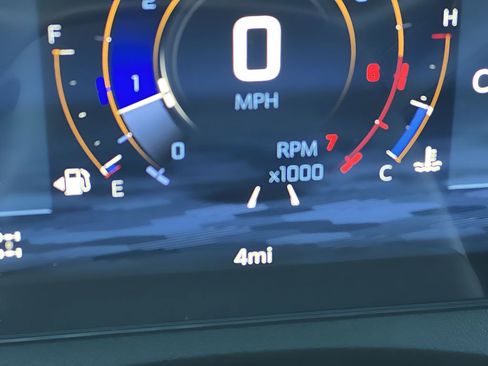 New 2026 Chevrolet Traverse LT image 12