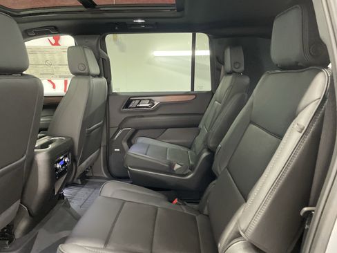 New 2026 GMC Yukon XL Denali image 13
