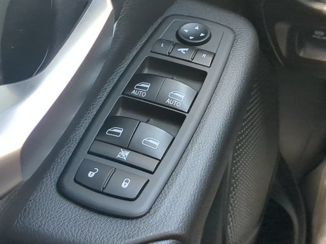 Used 2022 RAM 1500 Big Horn AWD/4WD image 26
