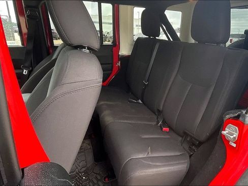 Used 2017 Jeep Wrangler Unlimited Sport w/ Quick Order Package 24S AWD/4WD image 23