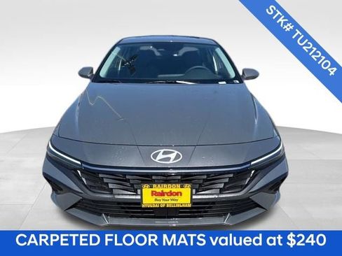 New 2026 Hyundai Elantra Limited FWD image 2