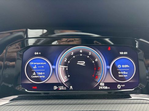 Used 2023 Volkswagen Golf R image 39