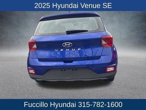 Certified 2025 Hyundai Venue SE image 7