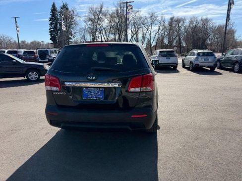 Used 2012 Kia Sorento FWD image 15