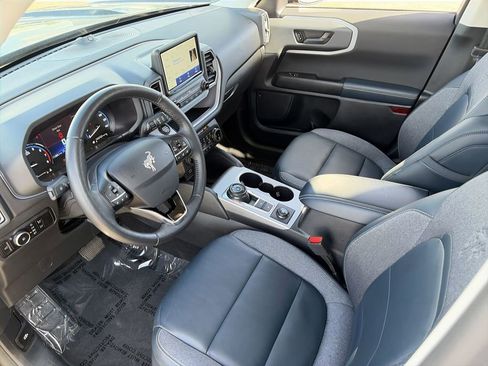 Used 2023 Ford Bronco Sport Outer Banks w/ Tech Package AWD/4WD image 12