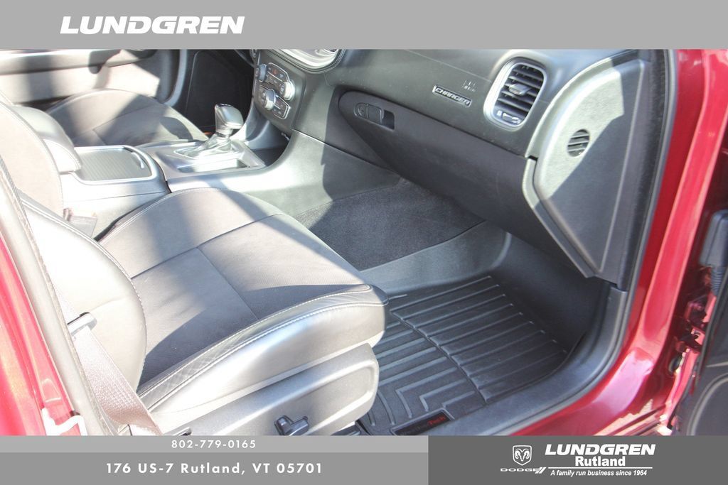 Used 2019 Dodge Charger R/T w/ Plus Group RWD image 26