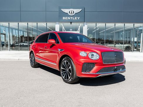 Certified 2024 Bentley Bentayga Extended Wheelbase AWD/4WD image 18