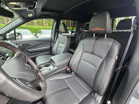 Certified 2025 Honda Ridgeline TrailSport image 26
