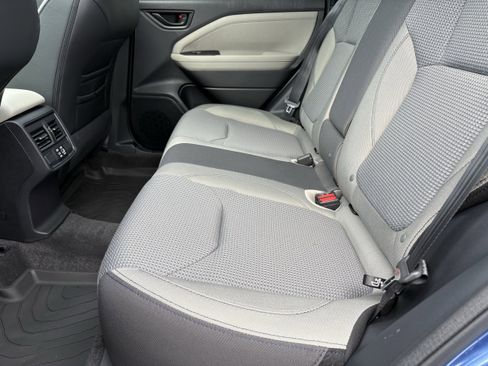New 2026 Subaru Forester Premium AWD/4WD image 33