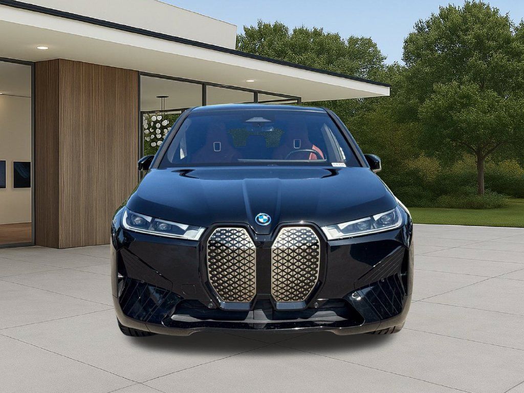 Certified 2024 BMW iX xDrive50 w/ Sport Package AWD/4WD image 4