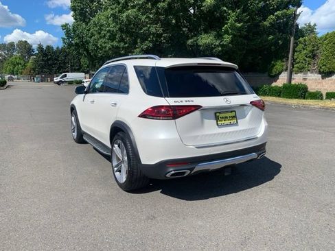 Used 2022 Mercedes-Benz GLE 350 4MATIC image 3