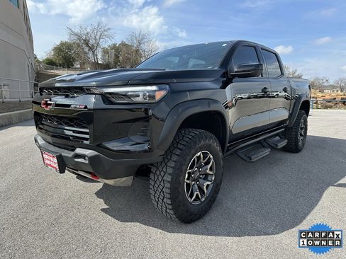 Used 2025 Chevrolet Colorado ZR2 w/ Technology Package image 1