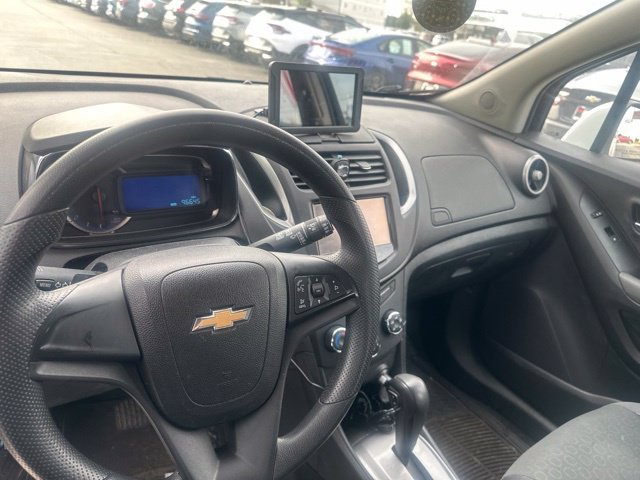 Used 2016 Chevrolet Trax LS w/ LPO, Protection Package FWD image 13