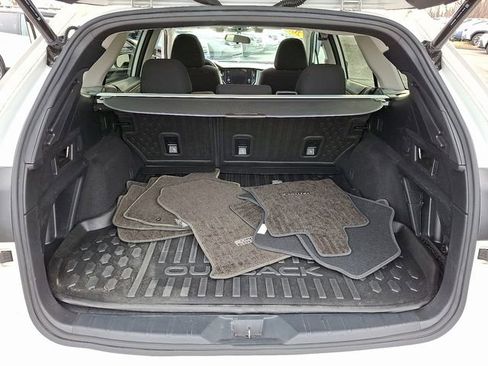 Used 2021 Subaru Outback Premium image 29