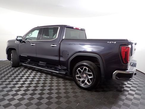 Used 2022 GMC Sierra 1500 SLT AWD/4WD image 12